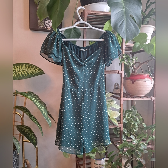 Pant suit and rompers - Picture 6 of 6